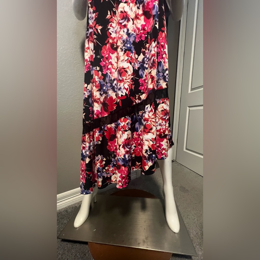 Torrid Black and Red Midi Studio Knit Asymmetrical Dress size 1 - Picture 6 of 16